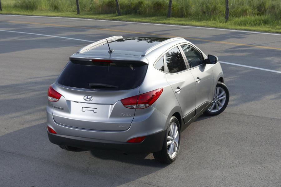  Hyundai ix35 2010 года  (фото 41 из 114)